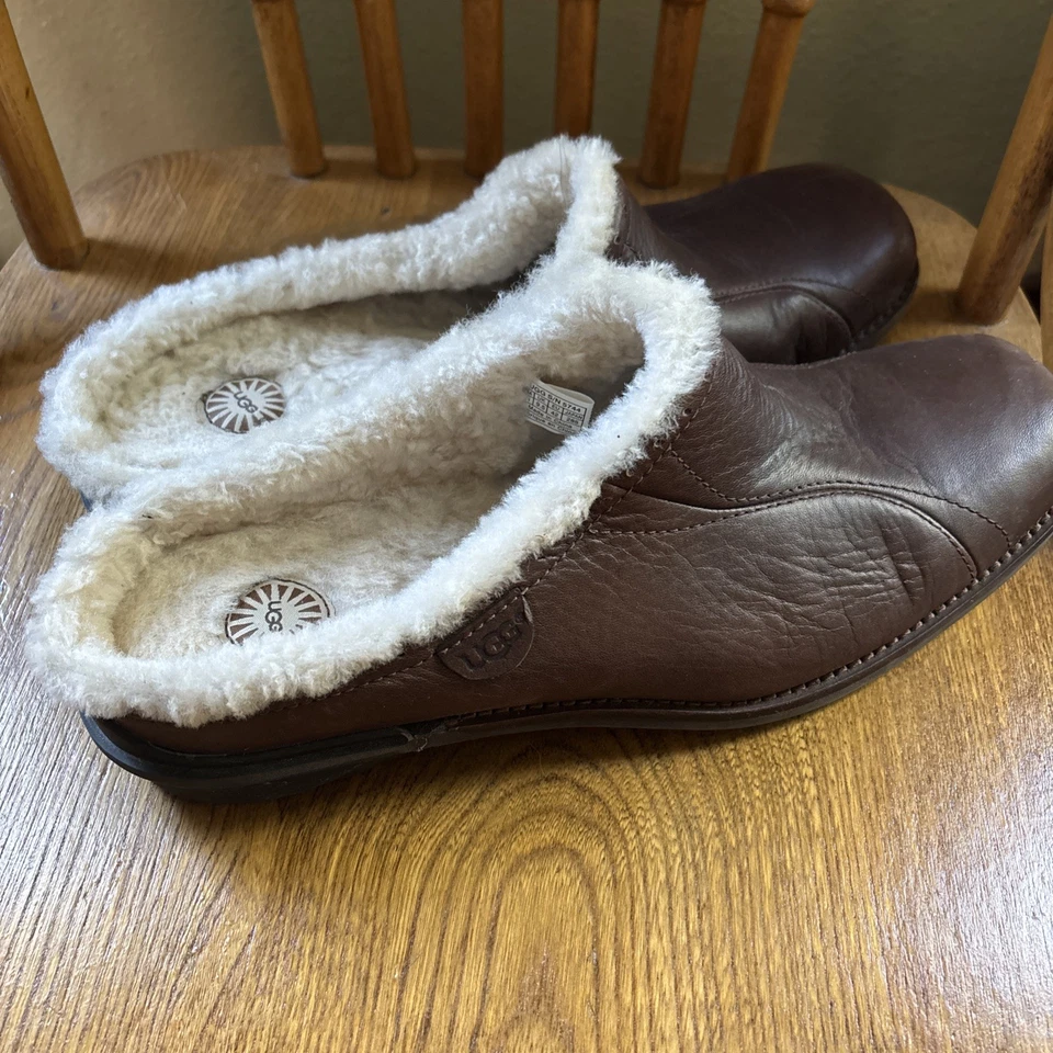 Zapatos de mula de cuero marrón UGG Langford 5744 zuecos forrados de piel de oveja para mujer 11 nuevos sin caja Foto 4 de 4