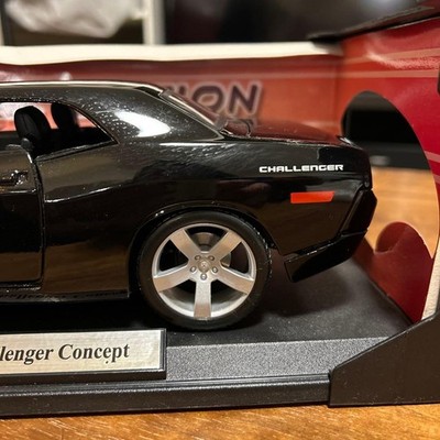 Maisto 2006 Dodge Challenger 1/18 Black diecast car | eBay