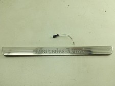 Mercedes-Benz A W176 2016 Einstiegsleiste Zierleiste vorne A2466805400 LAA2196