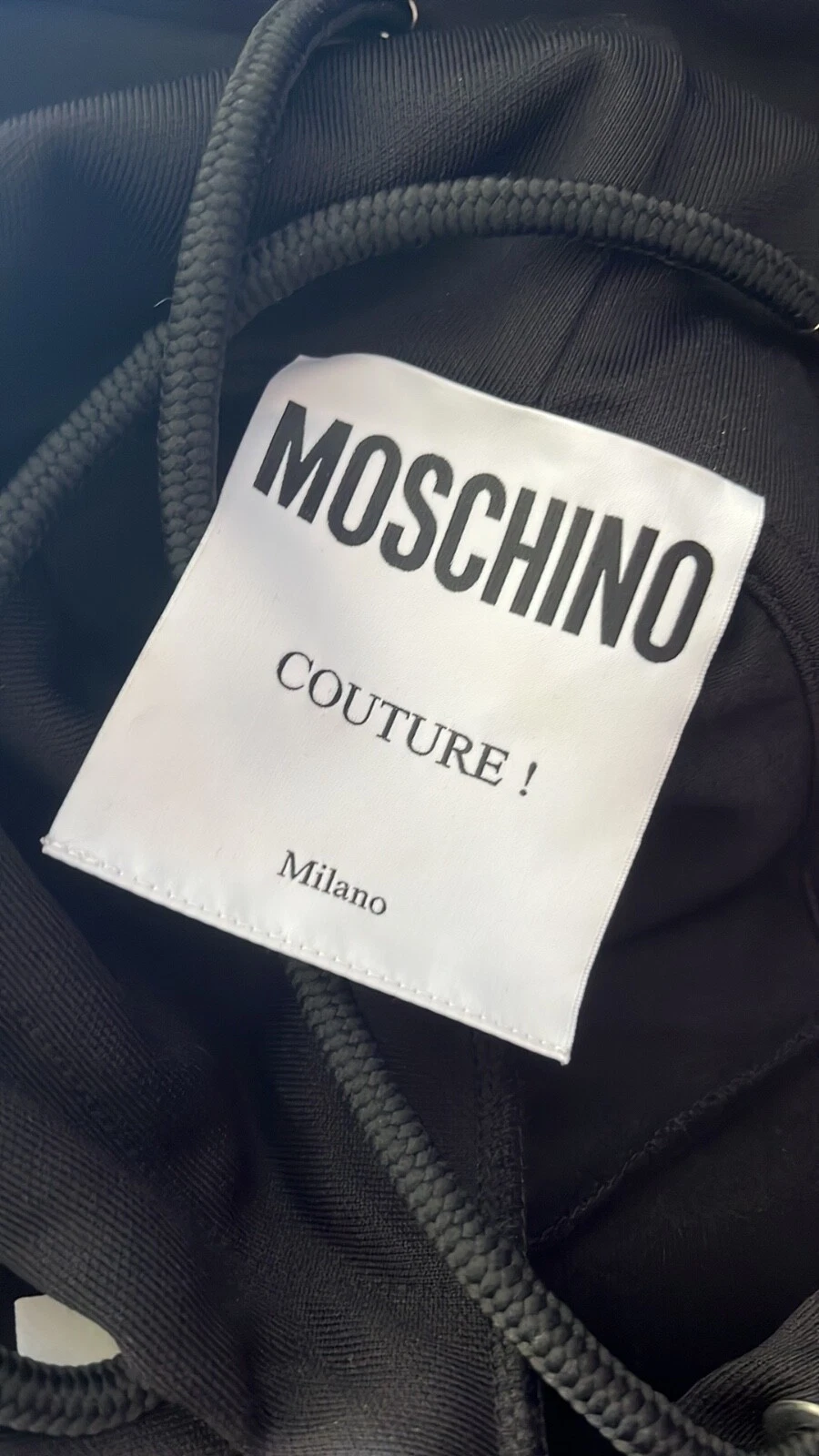 FELPA CON CAPPUCCIO MOSCHINO COUTURE NERA IMBRACATURA A SPALLA FREDDA TAGLIA: IT50 US12