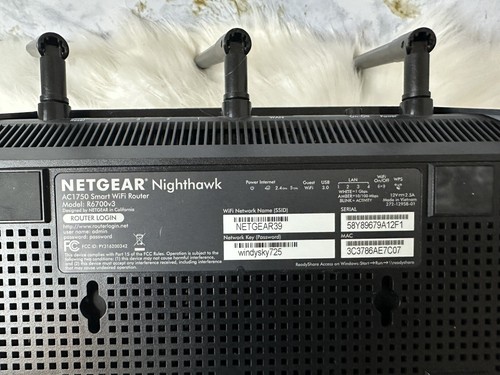 NETGEAR R6700v3 Nighthawk AC1750 Smart WiFi Router - Afbeelding 2 van 5