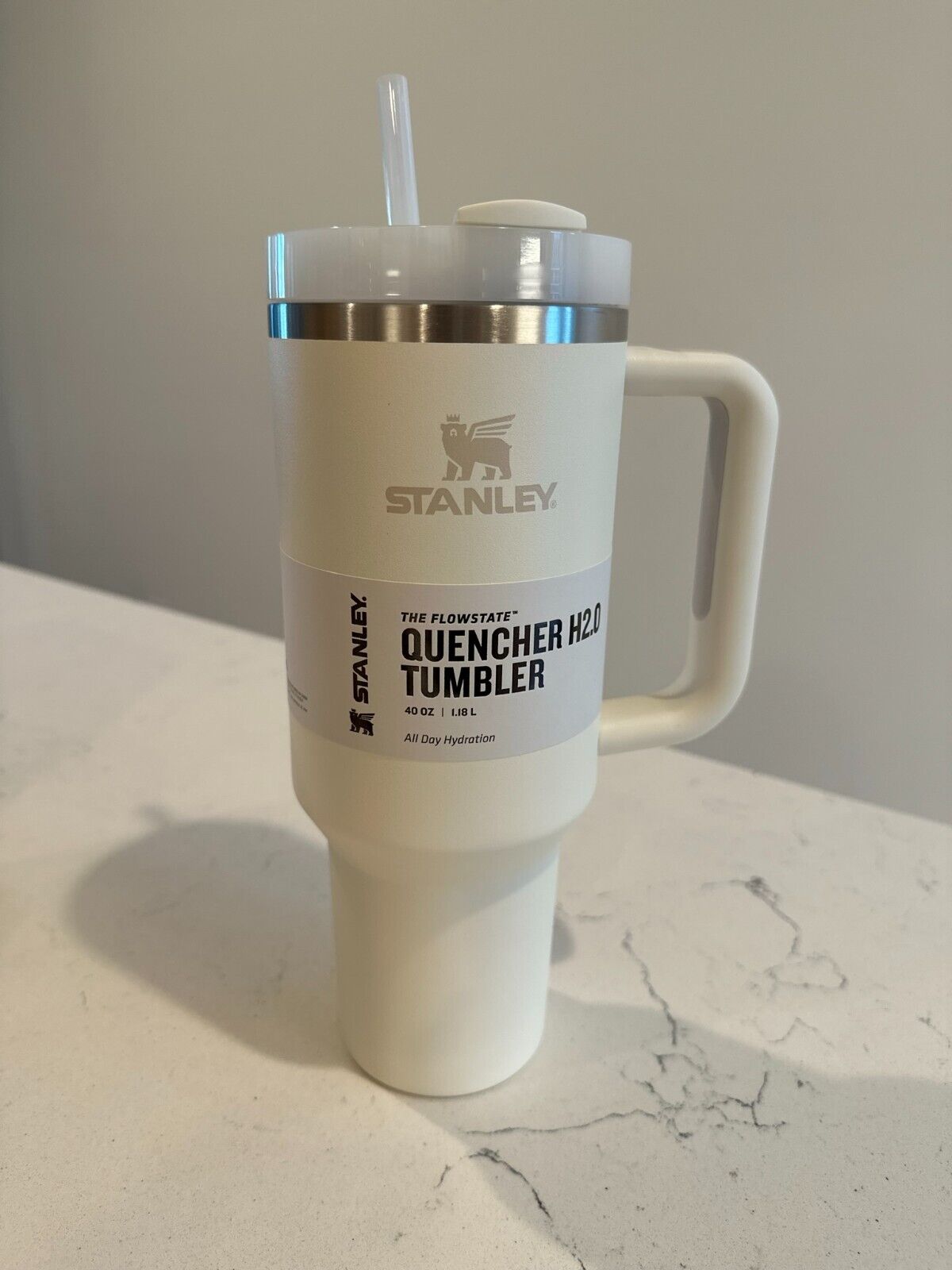 NEW STANLEY ADVENTURE THE QUENCHER H2.0 FLOWSTATE™ TUMBLER | 30 OZ CREAM