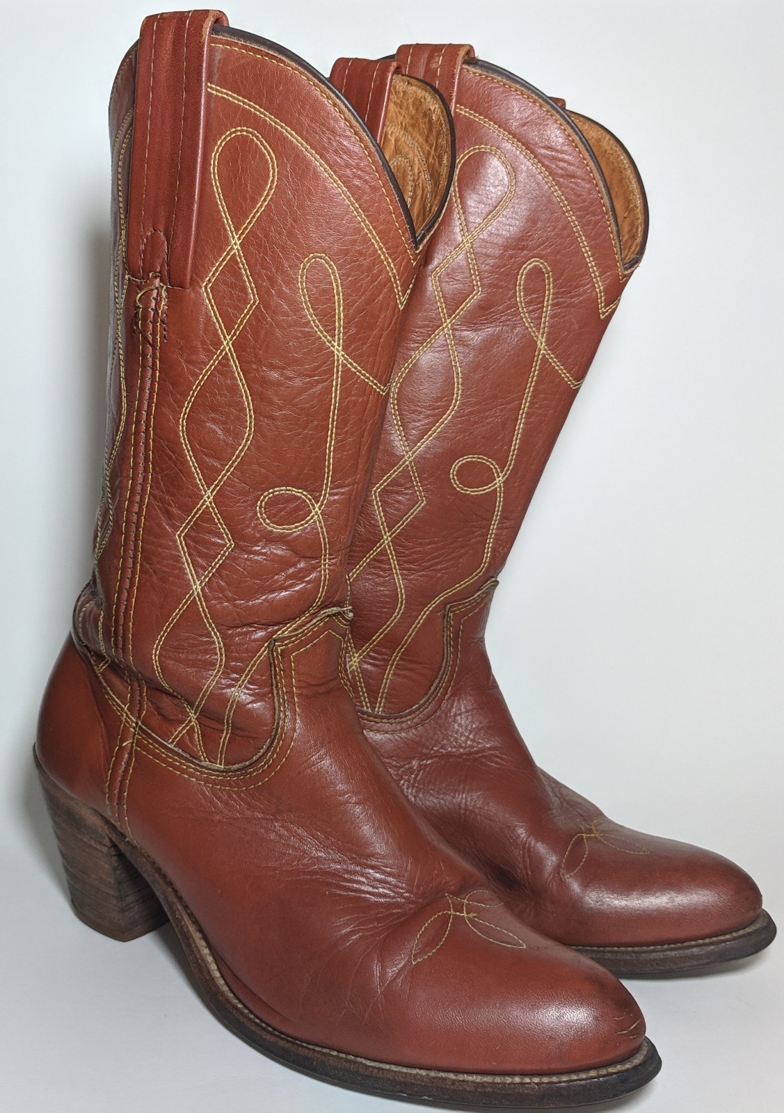 FRYE Women's Western Boots Cognac Brown Style 7974 Sz 8 B Made in USA FRYE Women's Western Boots Cognac Brown Style 7974 Sz 8 B Made in USA