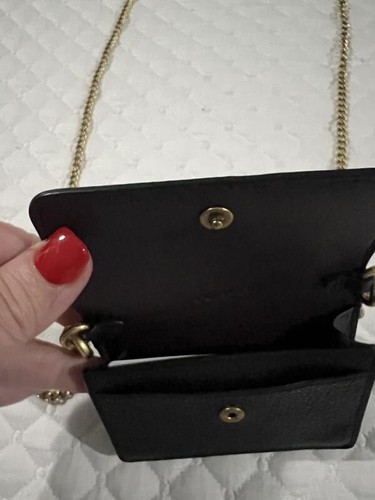 COACH C6718 Custodia per carte mezzo flap in pelle ciottolata nera, borsa a tracolla - Foto 12 di 15