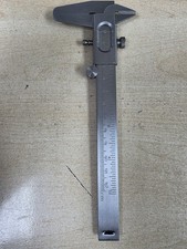 Vernier Caliper with Fine Adjustment