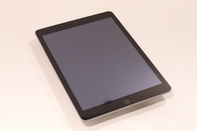 Apple iPad 5th Gen A1823 9.7'' 2GB RAM 128GB Storage A9 Chip iPad P/N: MP2D2LL/A