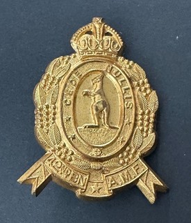 Australian 42nd Bn Central Queensland Regt 1948 1953 cap badge
