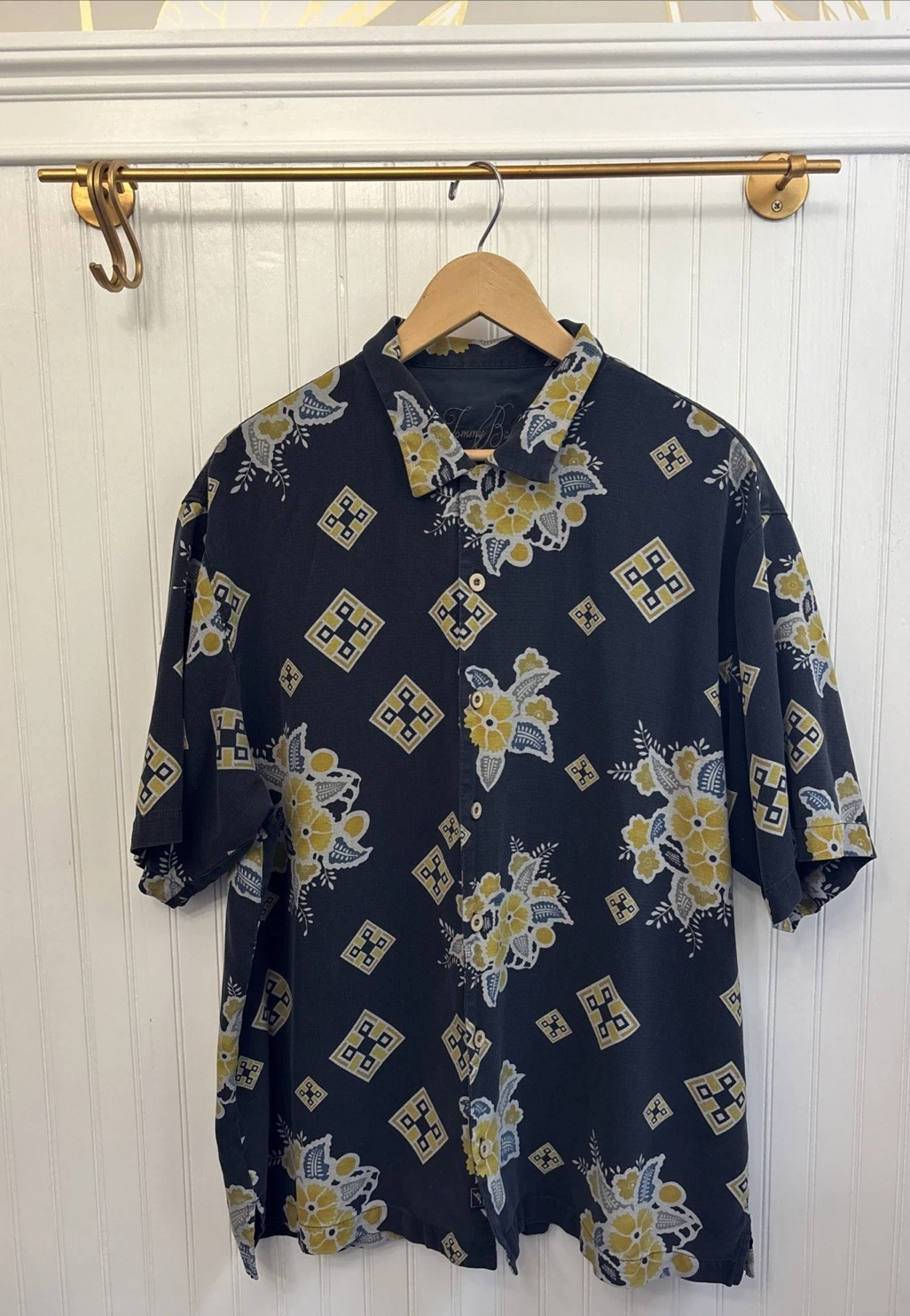 Tommy Bahama Mens Xlg Navy Green Yellow Floral Geographic 100% Silk Hawaiian