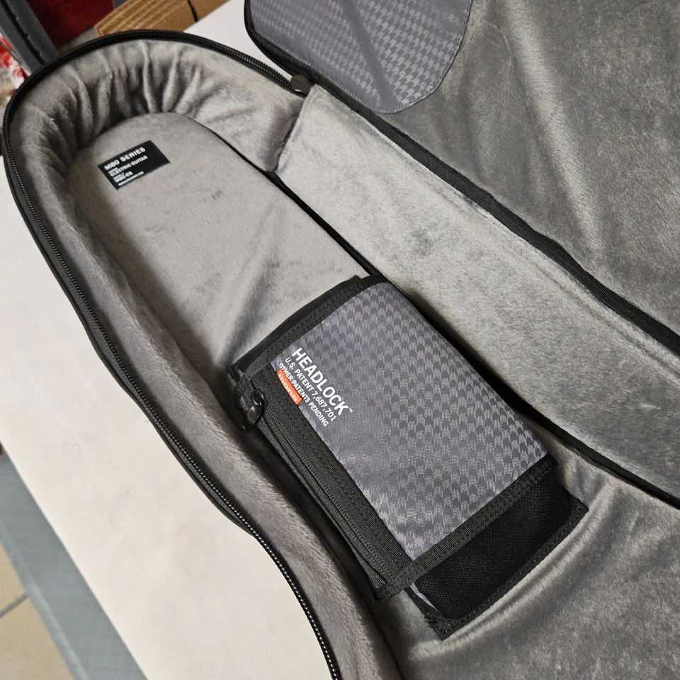 Estuche blando para guitarra eléctrica MONO M80 - Guitarra eléctrica tamaño Fender Strat / Tele Foto 4 de 4