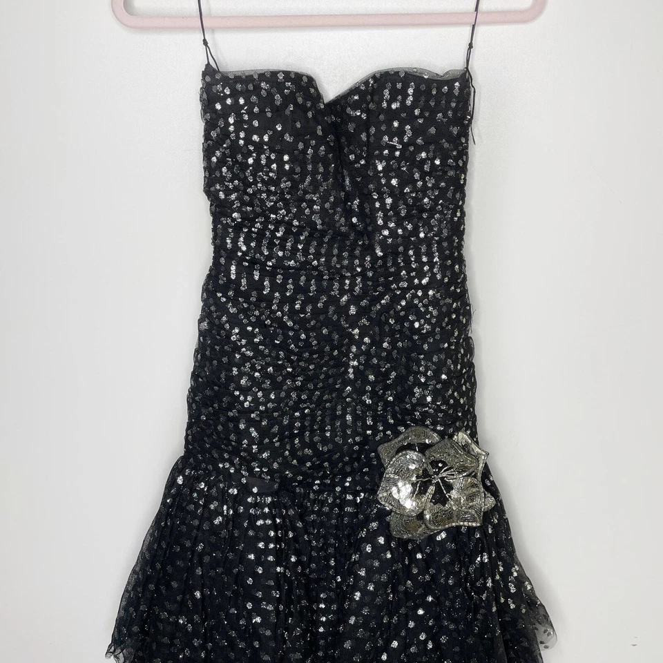 Vestido de baile vintage años 80 Lillie Rubin negro metálico lunares sin tirantes Foto 2 de 4