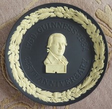 The Guinness 225th Anniversary Wedgwood Plate (with original packaging etc.)