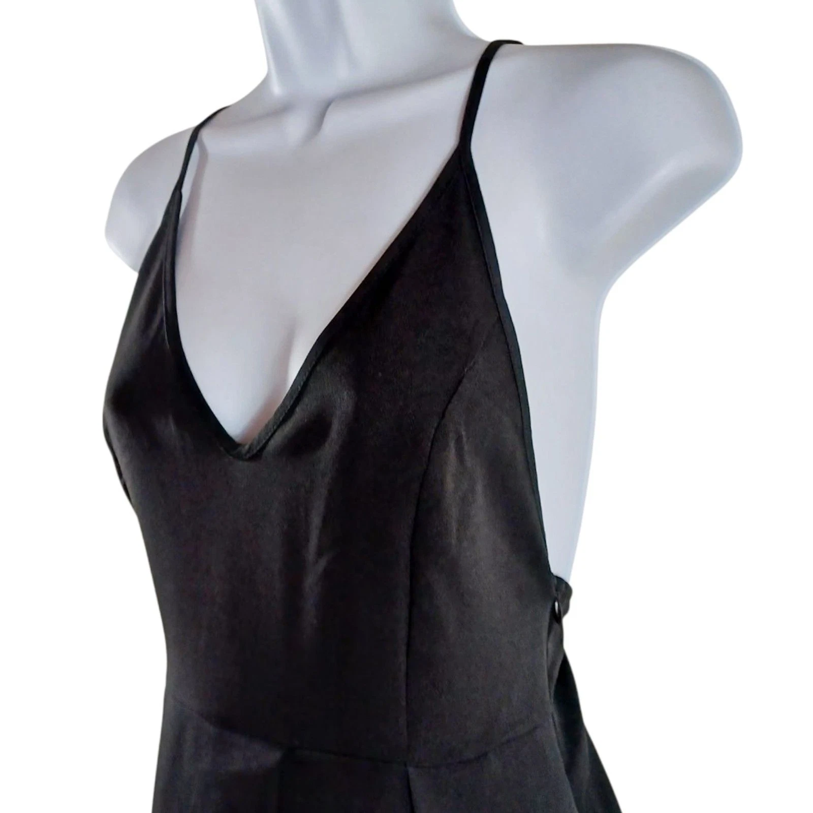 UNDERCOVER Abito midi Elia.Cher nero aderente e svasato XS incrociato dietro cocktail zip e tasche