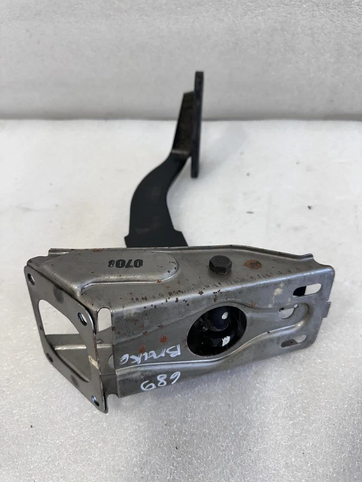 Pedal de freno Acura RL 1999 2000 2001 2002 2003 2004 Foto 4 de 4