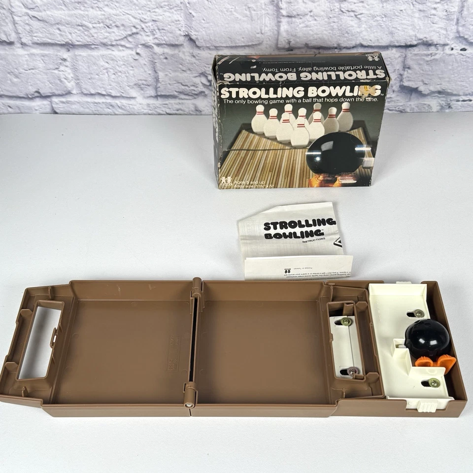 De colección 1980 Tomy Paseando Bolos Bola de Cuerda Portátil Juego de Mesa Caja de Viaje Foto 2 de 4