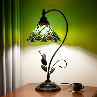 Vintage Green Peacock Tail Stained Glass Table Lamp Vintage Leaves Desk Light