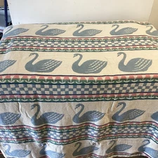 VTG-1986  Crown Crafts Luxurious Throw “County Swan ” 50” x 60”  USA 100% Cotton