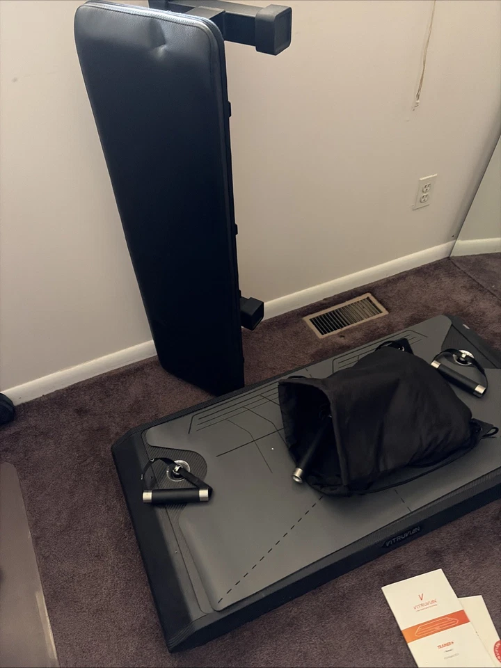 Vitruvian 训练器智能力量训练机带专业套件 — 第 3/3 张图片