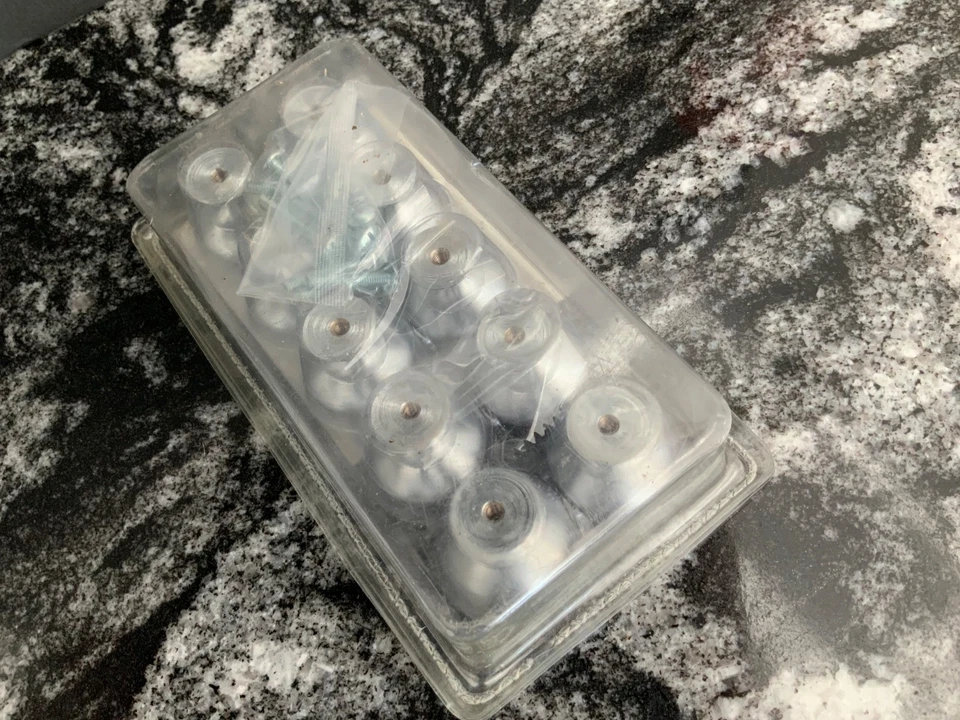 Liberty Hardware De Colección Latón Satinado Sólido Rd. "10 perillas de gabinete cajón 1-1/4""" Foto 2 de 4