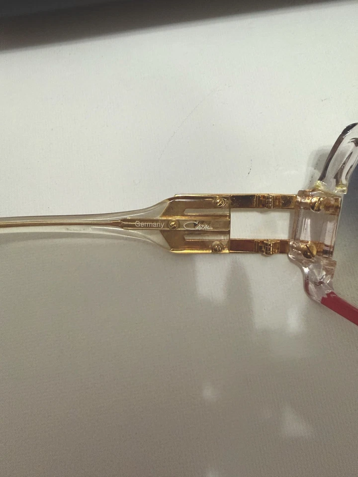 Линзы с золотой оправой Cazal Legends Mod 858 Col 253 с синим градиентом (сломанная оправа) - Изображение 3 из 4