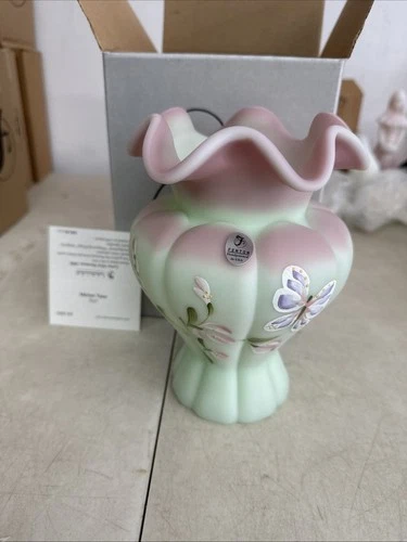 Fenton  Lotus Mist Burmese Glass Vase LE /2500 Melon