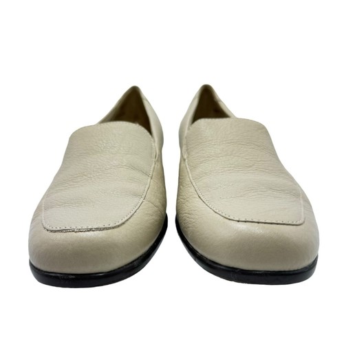 Trotters Jenn Leather Loafer 8 Slim Slip On Tan Cream Career Formal Minimalist - Picture 7 of 11