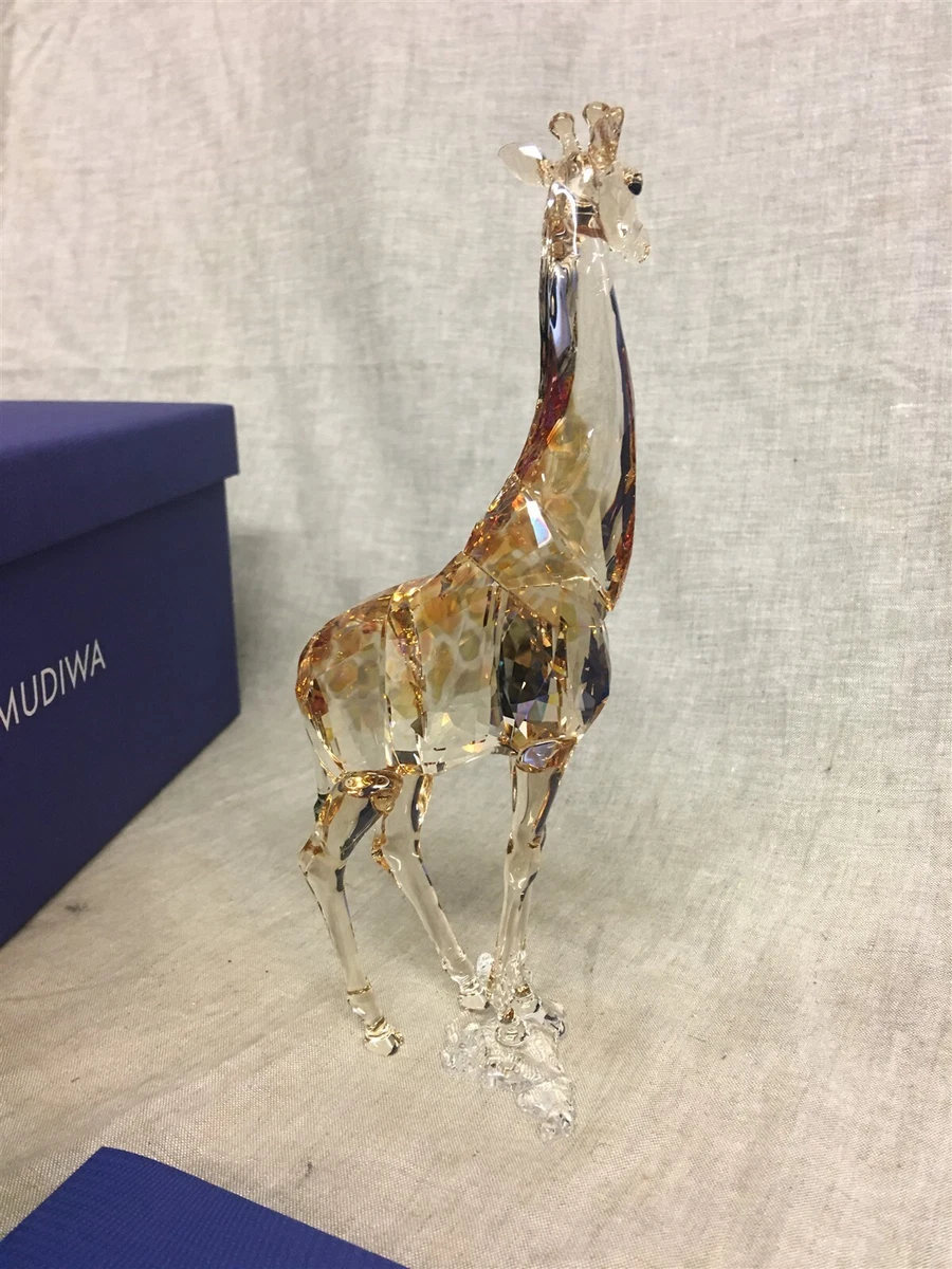 くすみ水色 スワロフスキー SCS 2018年度限定作品 ジラフ Mudiwa | www