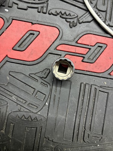 Snap On Tools 3/8" Inch Drive 17mm Low Profile Socket 12 Point RFM17 - Picture 3 of 4