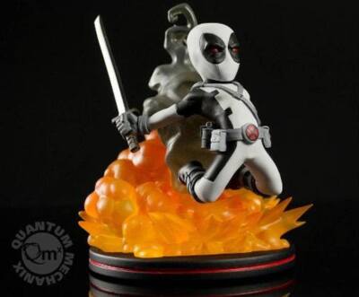 QMX - Marvel: Deadpool (Grey) Q-Fig
