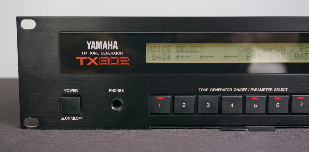 YAMAHA TX802 / ラック版DX 7II Yamaha TX802 2U Rack Mount Digital FM Synthesiser 1987 - (DX7II