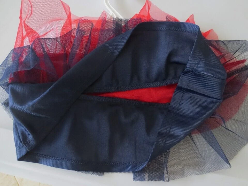 全新 女孩 学步儿童 4-5 荷叶边 3 层 网纱裙 TuTu 假日 红色 白色 连衣裙 — 第 2/2 张图片