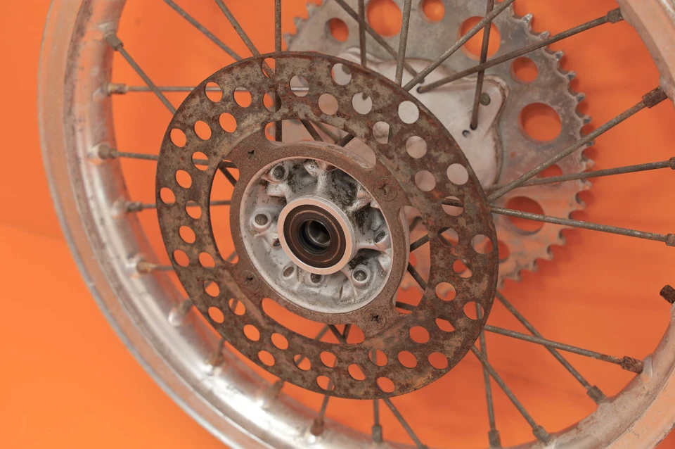 90-97 KX80 KX 80 1992 OEM Juego de ruedas delanteras traseras buje llanta radios rotor central 14/17 Foto 3 de 4