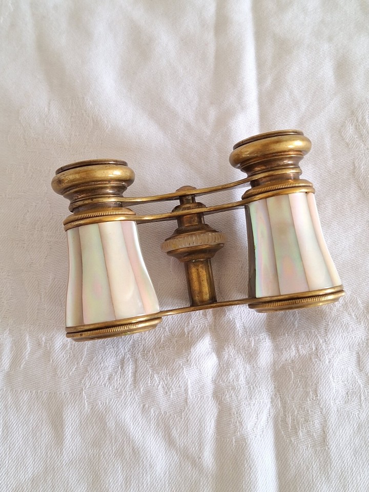 PAIR OF VINTAGE OPERA GLASSES / BINOCULARS BRASS & MOTHER OF PEARL eBay
