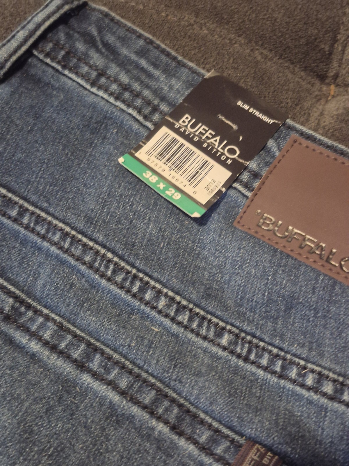 Buffalo Men's slim straight Jeans  blue size 38X29