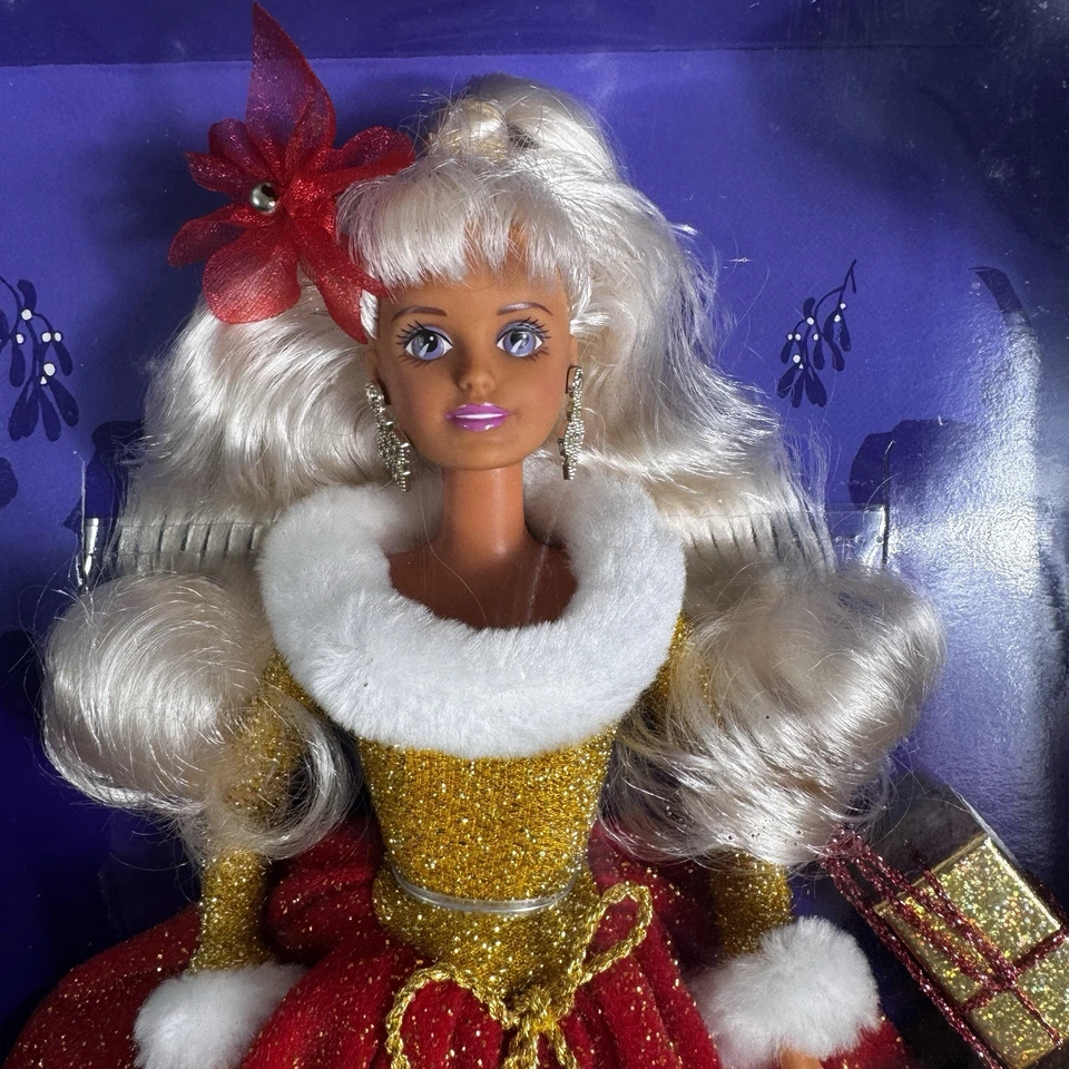 Vintage 1996 Hasbro Sindy Noel Festive Christmas Doll In Original Box - Image 2 of 4
