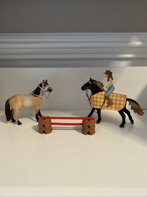 Schleich Retired Mustang 2 Halters 2 Jumps 2 Horses 1 Blanket 1 Rider