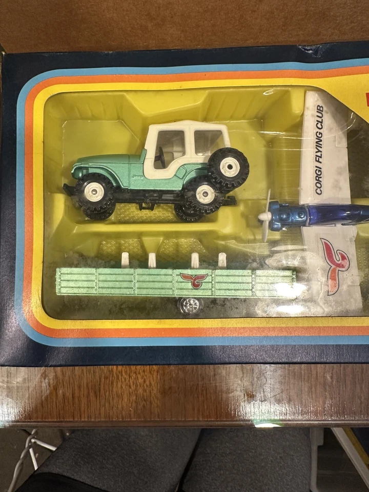Corgi 'Flying Club' Jeep CJ-5 with Bluebird Plane and Trailer Green Diecast NIB  - Image 3 of 4