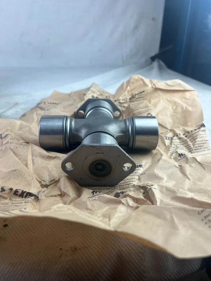 Universal Joint Moog 476 fits; Chevy and GMC 1990-2002 - Image 4 of 4