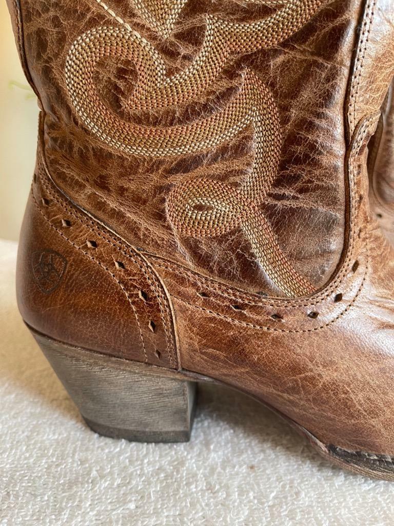 Ariat Wanderlust Tall Cowgirl Riding 