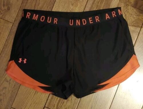 Pantalones cortos deportivos Under Armor para mujer con bolsillos. Talla grande. B11