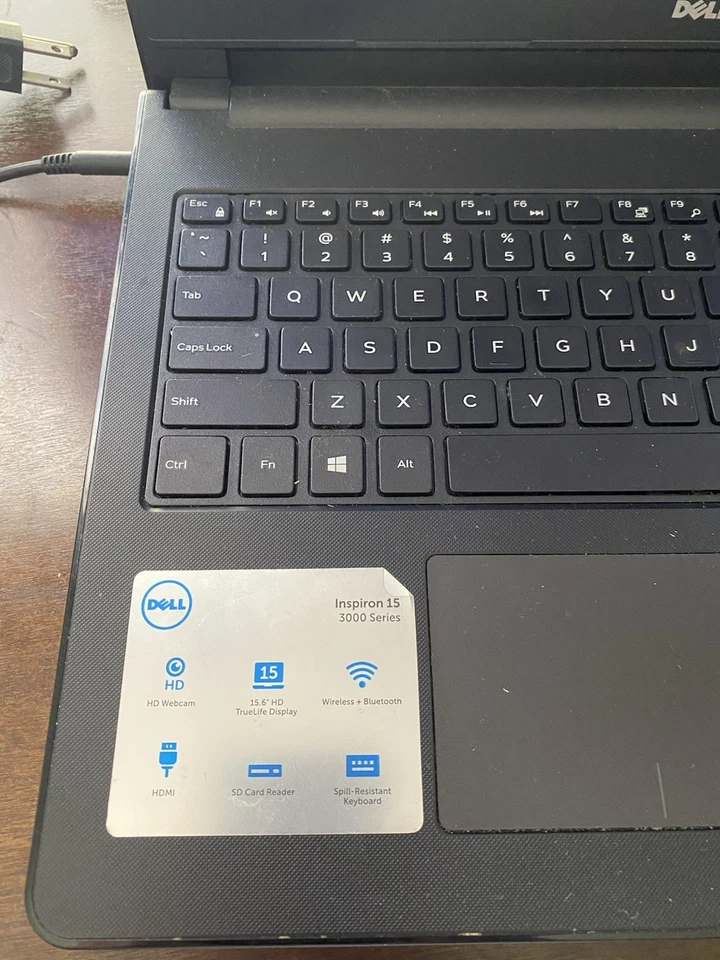 Laptop Dell Inspiron 15 serie 3000 i3 6 GB 1 TB Win10 restablecida de fábrica probada Foto 3 de 4