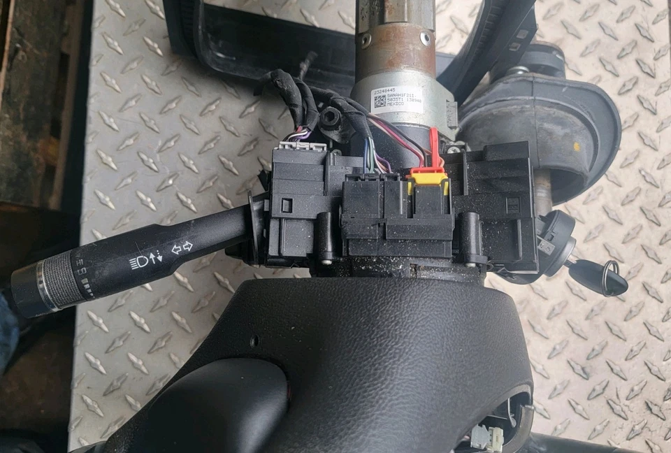 GMC ACADIA DENALI 2015 columna de dirección completa excelente estado totalmente probado Foto 2 de 4