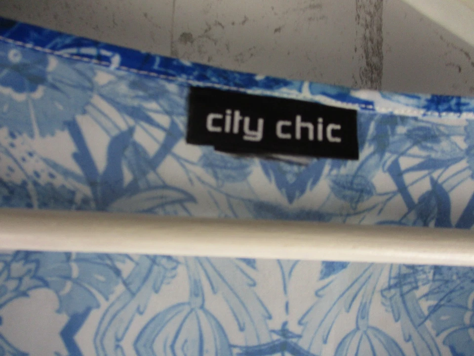 City Chic womens kaftan dress blue print 16? sheer v-neck - image 3 of 4