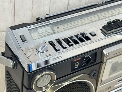 HITACHI TRK-8180 radio cassette player FM/AM 2-way 4-speakers 1979