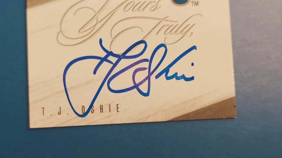 T.J. Oshie Hard Auto Panini Zenith Hockey 2011  Autographed St. Louis Blues - Image 2 of 4