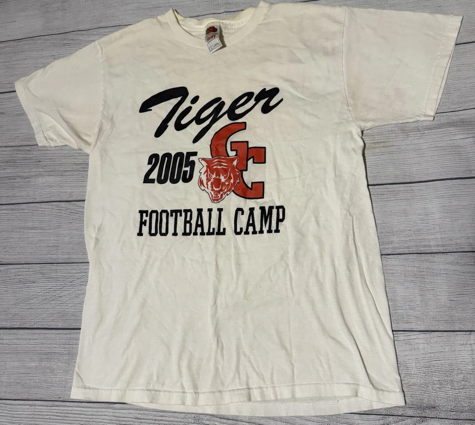 Georgetown Tigers Football Camp T Shirt Vintage Y2K 2005 Size Large Discolored