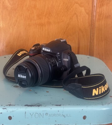 Nikon D3000 DSLR Camera   Nikkor 18-55mm & 55-200mm Lens, Case