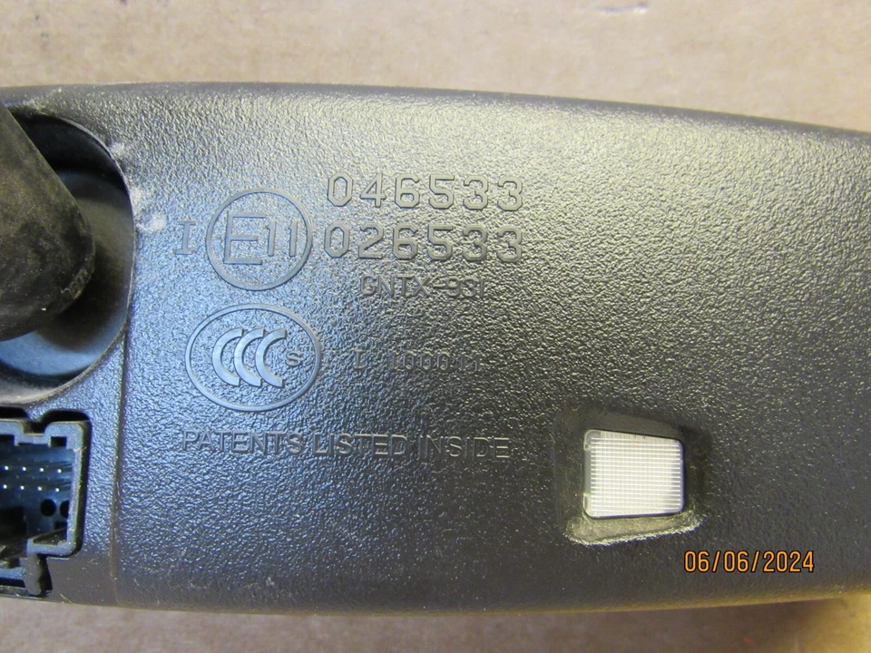 2018 Ford Flex Interior Rear View Mirror w/ Automatic Dimming OEM E11026533 - Image 3 of 4