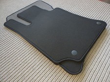 DeLuxe Fußmatten passend für Mercedes Benz W211 S211 E-Klasse VELOURS ANTHRAZIT