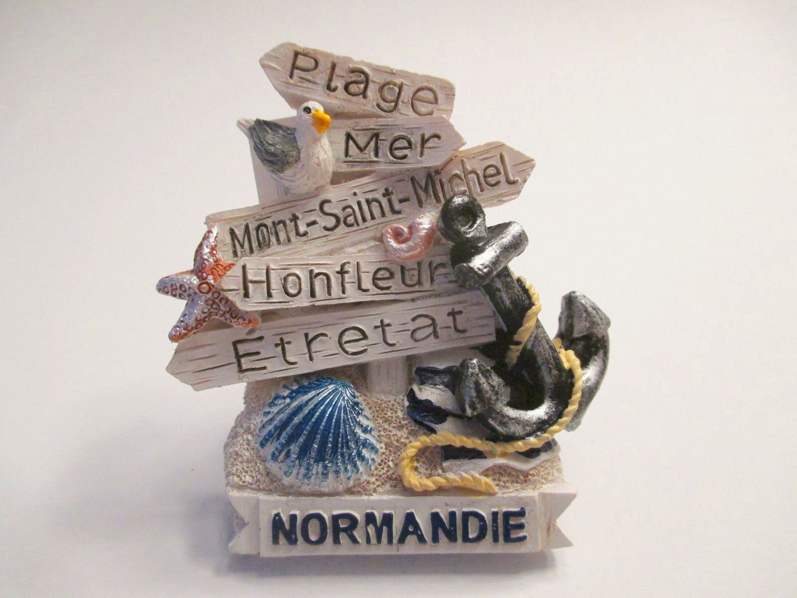 Normandy magnet poly relief souvenir Honfleur Etretat Mont St Michel