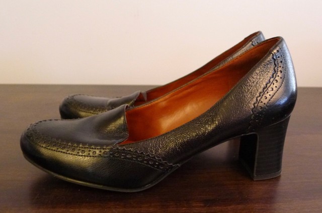 naturalizer pumps on sale